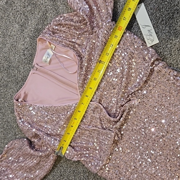 NWT Eliza J V Neck Sequin Blouson Dress sz 6 - Picture 8 of 13